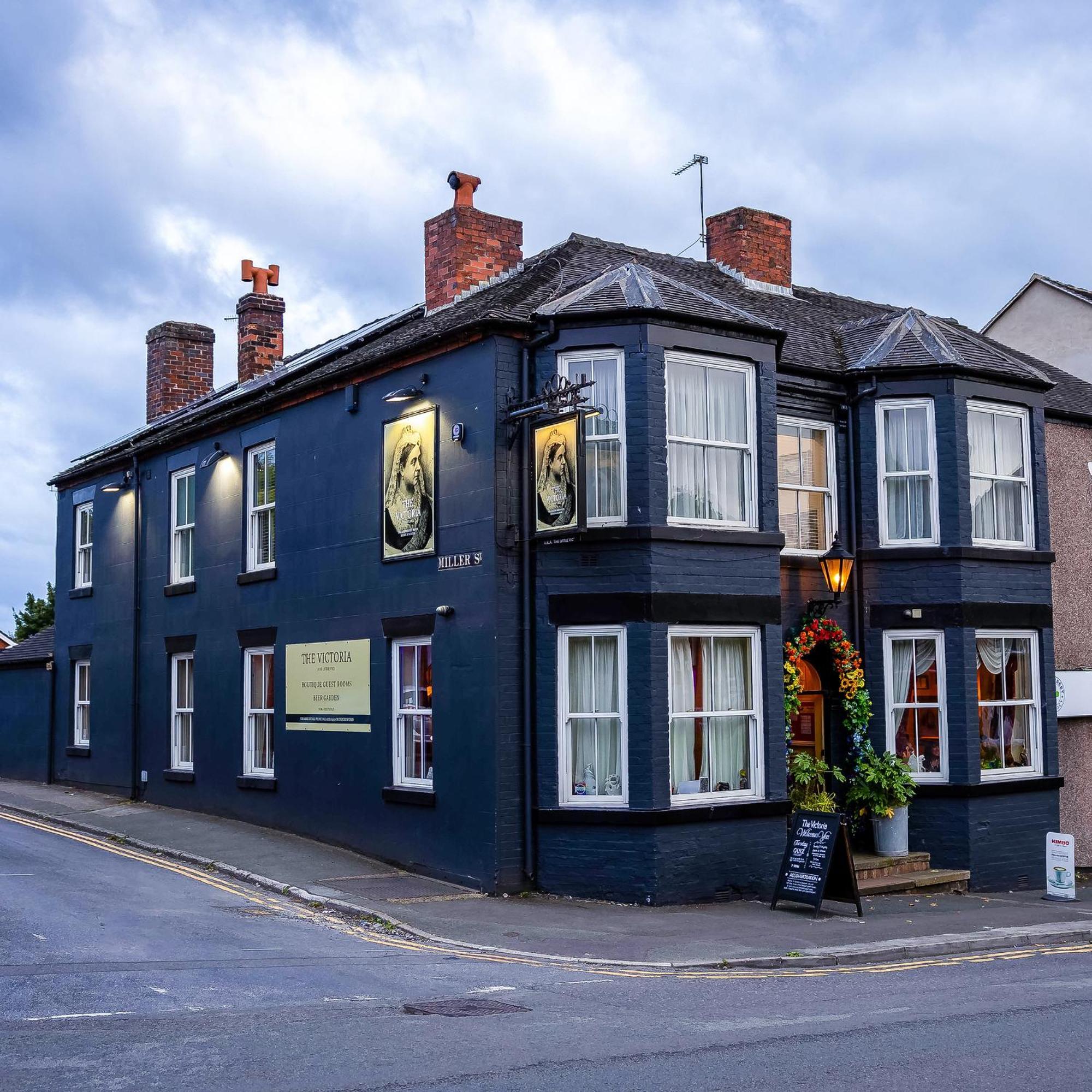 The Victoria Hotel Newcastle-under-Lyme Bagian luar foto